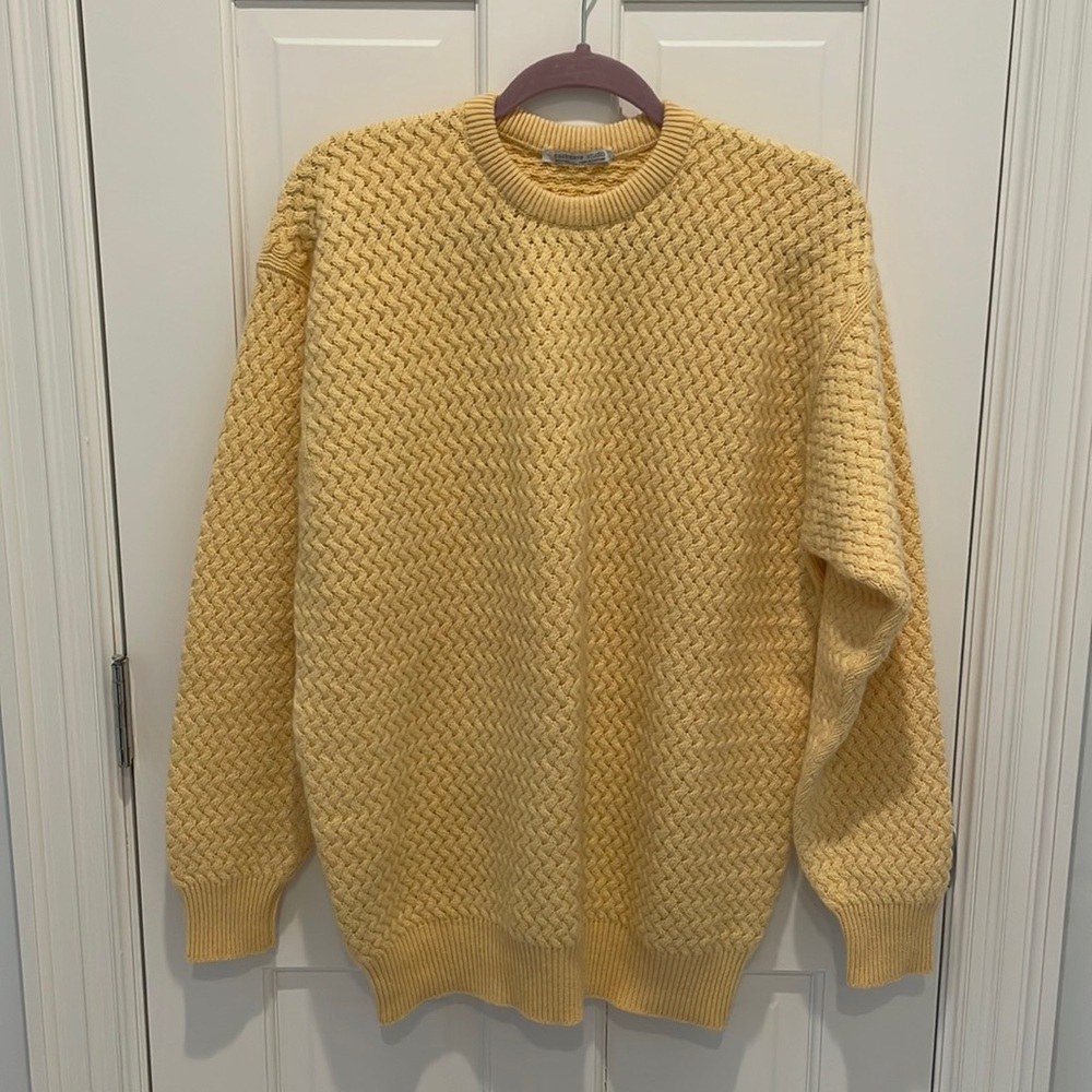 NWOT 100% cashmere cable knit sweater in yellow